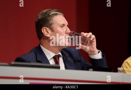 Brighton, UK. 25 Sep, 2017. Sir Keir Starmer, Schatten Brexit Sekretärin am Morgen die Debatte auf der Konferenz der Labour Party in Brighton Center heute: Simon Dack/Alamy leben Nachrichten Stockfoto