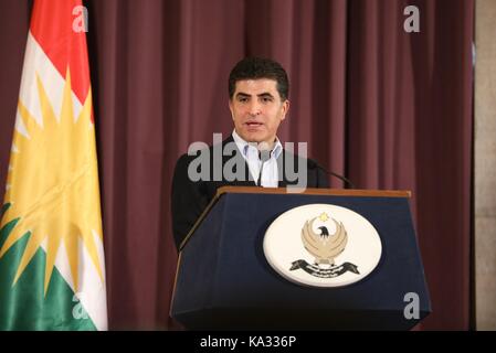 Erbil, Irak. 25 Sep, 2017. Premierminister des irakischen Kurdistan Regionalregierung Nechirvan Barzani besucht eine Pressekonferenz nach seiner Stimmabgabe während der Volksabstimmung in Erbil, Irak, Sept. 25, 2017. Die irakischen Kurden am Montag ihre Stimme abgegeben in einem Referendum für die Unabhängigkeit der kurdischen Region und die umstrittenen Gebiete, die derzeit unter der De-facto-kurdischen Control bestimmen. Quelle: Khalil Dawood/Xinhua/Alamy leben Nachrichten Stockfoto