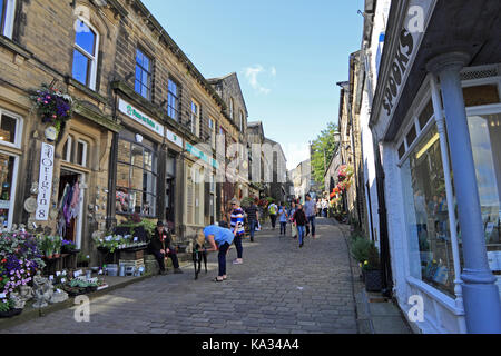 Anzeigen suchen Main Street, Haworth Stockfoto