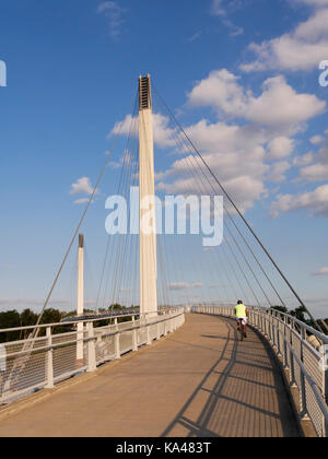 Bob Kerrey Fußgängerbrücke. Omaha, Nebraska. Stockfoto