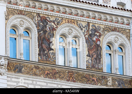 Pilsen, Tschechische Republik - 16. August 2017: Detail der Fassade eines alten Gebäude im historischen Zentrum der Stadt Stockfoto