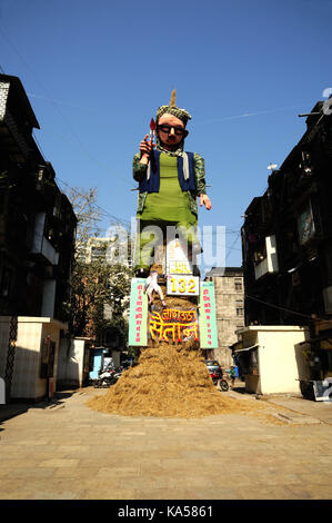 Terroristische Statue brannte auf Holi Festival, Mumbai, Maharashtra, Indien, Asien Stockfoto