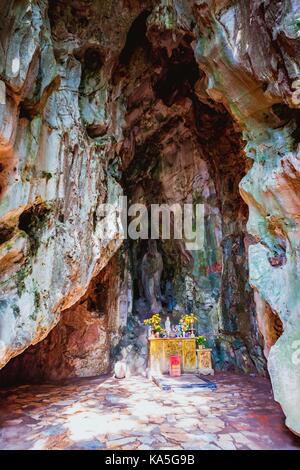 HOI AN, VIETNAM - AM 20. MÄRZ 2017: Marmor Höhle, die Fünf Elemente, Berge, central Vietnam Stockfoto