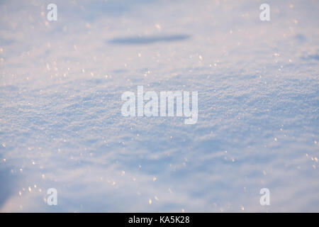 Natürliche winter Hintergrund mit Schneeverwehungen Stockfoto