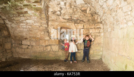 Abenteuer bei Crichton Castle in der Nähe von Edimburgh Stockfoto