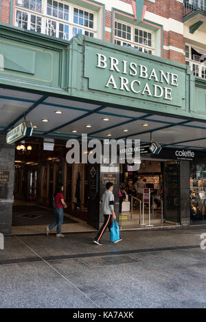 Brisbane Arcade in der Queen Street in Brisbane CBD, Queensland, Australien. Die denkmalgeschützte Einkaufspassage wurde 1923 erbaut und gehört zu den Sehenswürdigkeiten Stockfoto