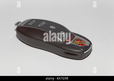 Autoschlüssel, Porsche Boxster 718, Baujahr 2017, Statussymbol, Stockfoto