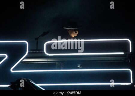 Las Vegas, Nevada, USA. 24 Sep, 2017. ZHU auf der Bühne für das Leben 2017 ist wunderschön Festival - Sun2, T-Mobile Arena, Las Vegas, NV 24. September 2017. Credit: JA/Everett Collection/Alamy leben Nachrichten Stockfoto