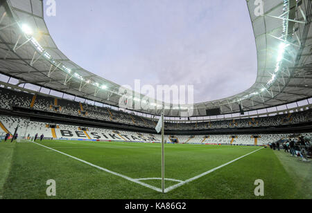 Istanbul, Türkei. 25 Sep, 2017. Ein Blick in die Vodafone Arena in Istanbul, Türkei, 25. September 2017. RB Leipzig spielt gegen Besiktas Istanbul in der Champions League gruppenphase am 26. September 2017. Kredite: Jan Woitas/dpa-Zentralbild/dpa/Alamy leben Nachrichten Stockfoto