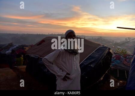 Coz's Bazar, Bangladesch. 25 Sep, 2017. Das tägliche Leben der muslimischen Rohingyas an Thangakhali camp in Ukihya, Coz's Bazar, Bangladesch. Credit: SK Hasan Ali/Alamy leben Nachrichten Stockfoto