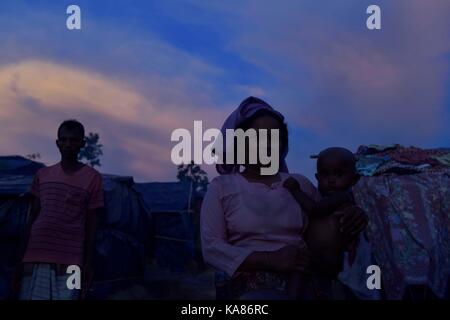 Coz's Bazar, Bangladesch. 25 Sep, 2017. Das tägliche Leben der muslimischen Rohingyas an Thangakhali camp in Ukihya, Coz's Bazar, Bangladesch. Credit: SK Hasan Ali/Alamy leben Nachrichten Stockfoto