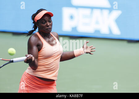 Wuhan, China. 25 Sep, 2017. (Redaktionelle Verwendung. CHINA). Chinesische tennis player Wang Qiang Niederlagen amerikanische Tennisspieler Sloane Stephens 2-0 bei der WTA Wuhan Öffnen in Wuhan, Zentralchina Provinz Hubei, September 25th, 2017. Credit: SIPA Asien/ZUMA Draht/Alamy leben Nachrichten Stockfoto