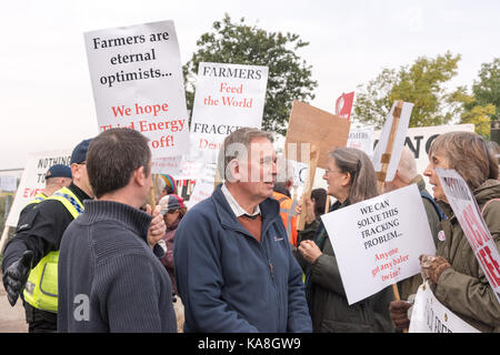 Kirby Misperton, North Yorkshire, UK. 26. September 2017. Demonstranten an der Dritten Energie fracking site an Kirby Misperton, North Yorkshire Credit: Richard Burdon/Alamy leben Nachrichten Stockfoto