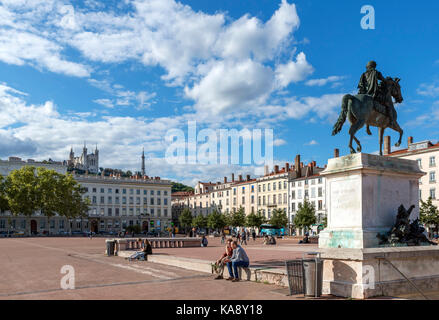 La Place Bellecour auf der Suche nach La Basilique Notre Dame De Fourviere, Presqu'Ile, Lyon, Frankreich Stockfoto