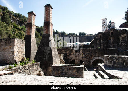 Huasca de Ocampo, Hidalgo, Mexiko - 2016: Santa María Regla Hacienda, eine ehemalige Bergbauhacienda, die heute in ein Hotel umgewandelt wurde. Stockfoto