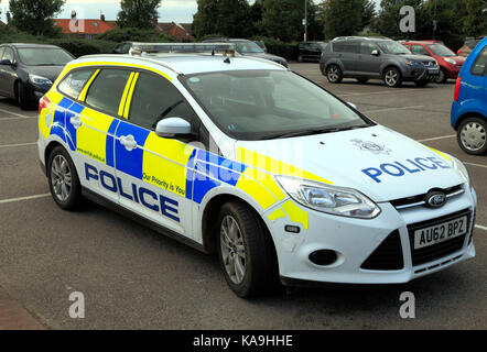 Polizeiauto, UK, schlecht geparkt, überhängenden Stellplatz, Norfolk Constabulary, Fahrzeug, Fahrzeuge, Autos, England, Großbritannien Stockfoto