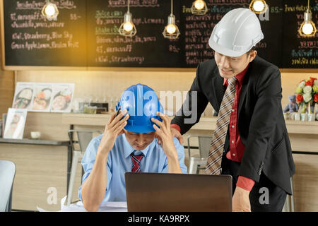 Chef ermutigt Unternehmer, Business Konzept. Stockfoto