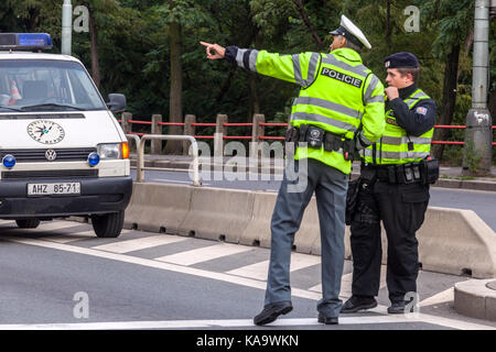 Tschechische Polizei Verkehr Prag, Tschechische Republik Stockfoto