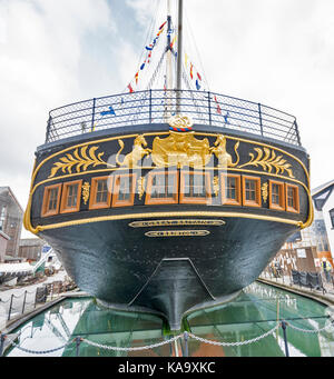 BRISTOL ENGLAND STADTZENTRUM UND Hafen am Fluss Avon an HOTWELLS DOCKSIDE DER WESTLICHEN DOCKYARD BRUNELS SS Great Britain DETAIL GOLD DEKORATION Stockfoto