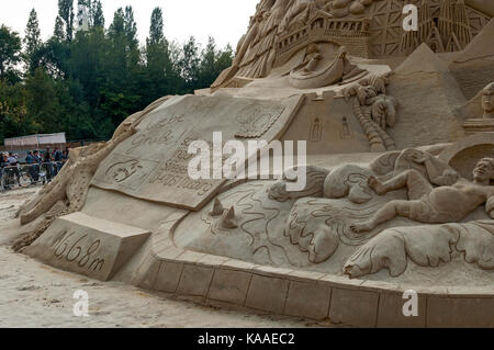 Rekordverdächtige Sand Castle, die einen Eintrag im Guiness Buch der Rekorde in Landschafts Park Duisburg Nord, Deutschland, 2017, Stockfoto