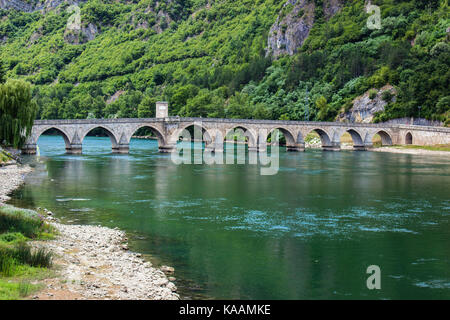 Mehmed Pascha Sokolovic Brücke über die Drina in Visegrad, Bosnien Stockfoto