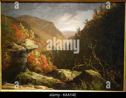 *The Clove, Catskills* ist ein Ölgemälde von Thomas Cole, das um 1826 entstand. Das Gemälde fängt eine dramatische Landschaft der Catskill Mountains ein und veranschaulicht Coles Rolle in der amerikanischen Landschaftsbewegung. Stockfoto