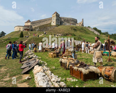 Cumidava dacian Festival vor den Toren von Rasnov Fortress Stockfoto