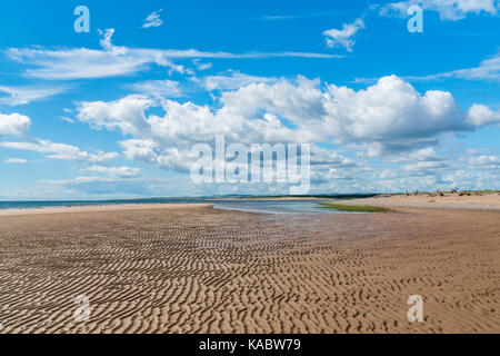 St. Cyrus Strand und cloudscape. Stockfoto