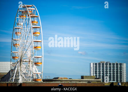 Die Sky View Riesenrad - das größte mobile Riesenrad in Southampton City Centre errichtet, Großbritannien Stockfoto