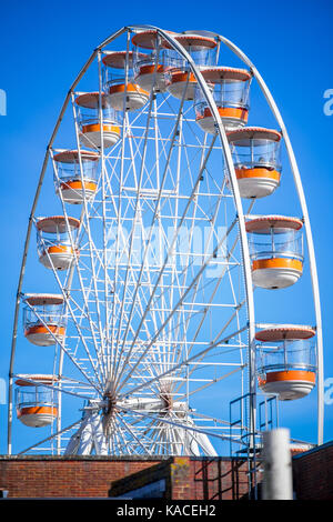 Die Sky View Riesenrad - das größte mobile Riesenrad im Stadtzentrum von Southampton, England errichtet, Großbritannien Stockfoto