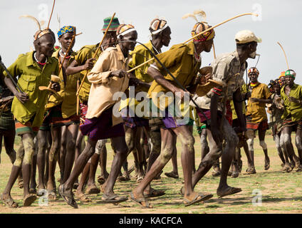 Dassanech Stolz Ox Feier, Salheng, Turkana County, Omorate, Äthiopien Stockfoto