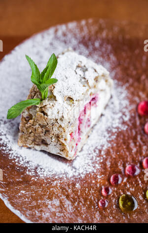 Frische Kuchen mit Puderzucker Stockfoto