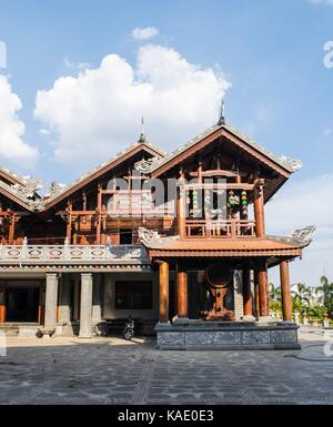 TU Sac Khai Doan Pagode Daklak, Vietnam Stockfoto