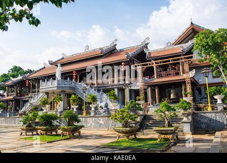 TU Sac Khai Doan Pagode Daklak, Vietnam Stockfoto