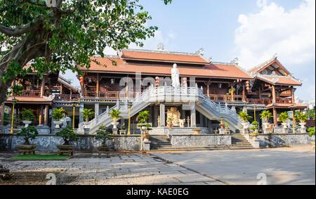 TU Sac Khai Doan Pagode Daklak, Vietnam Stockfoto