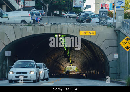 Los Angeles, SEP 24: Der Tunnel der 2. Straße auf Sep 24, 2017 in Los Angeles, California, United States Stockfoto