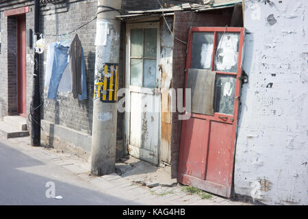 Hutong Gasse an beilouguxiang in Peking Stockfoto