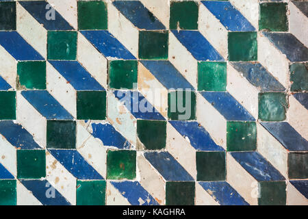 Alte dekorative Mosaik Muster, geometrische Wandfliesen Dekoration. Sintra, Portugal Stockfoto