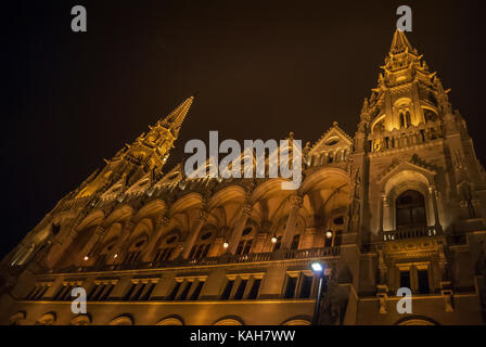 Ungarischen Parlament in Budapest, Nacht Foto Stockfoto