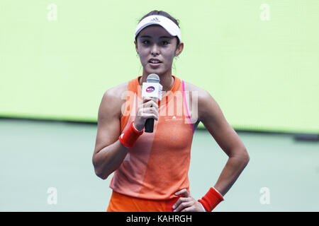 September 25, 2017 - Wuhan, Wuhan, China - Wuhan, China - 25. September 2017: (redaktionelle Verwendung. CHINA).. Chinesische tennis player Wang Qiang Niederlagen amerikanische Tennisspieler Sloane Stephens 2-0 bei der WTA Wuhan Öffnen in Wuhan, Zentralchina Provinz Hubei, September 25th, 2017. (Bild: © SIPA Asien über ZUMA Draht) Stockfoto