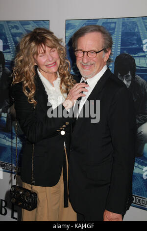 Los Angeles, USA. 26 Sep, 2017. Kate Capshaw, Steven Spielberg 09/26/2017 Los Angeles Premiere von hbo? Die fs-Dokumentarfilm pielberg' bei Paramount Studios in Hollywood, ca Credit: Cronos/alamy leben Nachrichten Stockfoto