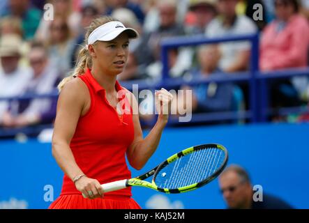 Caroline Wozniacki aus Dänemark v Karolina Pliskova der Tschechischen Republik, während die Frauen das Finale der Aegon International an der Devonshire Park, Eastbourne. 01 Jun 2017 Stockfoto