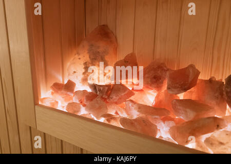 Salz Steine vorteilhaft in der Behandlung penuomnia Stockfoto