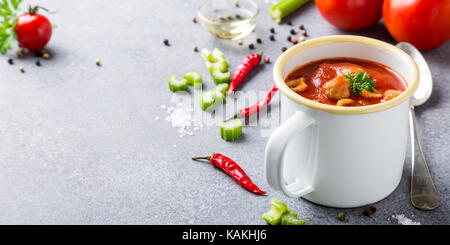 Hausgemachte Tomatensuppe Stockfoto
