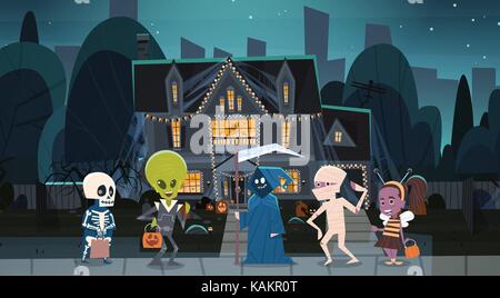 Kinder tragen Monster Kostüme zu Fuß zum Haus Candy Tricks oder Behandeln Happy Halloween Banner Urlaub Konzept Stock Vektor
