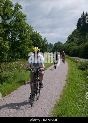 Radfahren entlang der Crinan Canal, Argyll Stockfoto