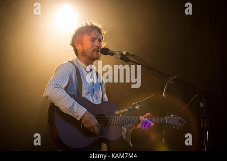 Der irische Sänger, Musiker und Songwriter Damien Rice führt ein Live Konzert in der norwegischen Musik Festival Piknik i Sunnfjord 2016 in Oslo. Norwegen, 26/06 2016. Stockfoto