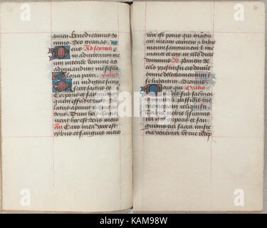 Das Trivulzio-Stundenbuch ist eine mittelalterliche, beleuchtete Handschrift mit komplizierten religiösen Illustrationen und Texten aus dem 15. Jahrhundert mit detaillierten Folien 080v und 081R. Stockfoto