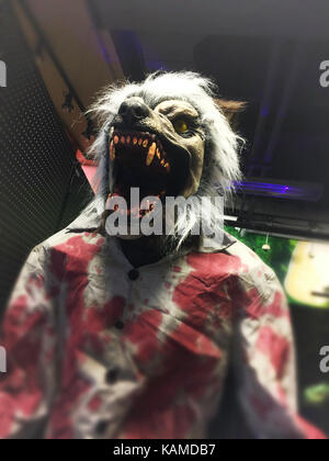 Geist Halloween ist eine Spezialität der Pop-Up-Store auf der Fifth Avenue, New York, USA Stockfoto