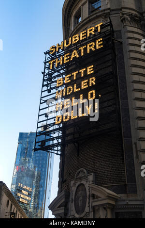 Shubert Theater Festzelt, "Hello Dolly", Times Square, New York Stockfoto